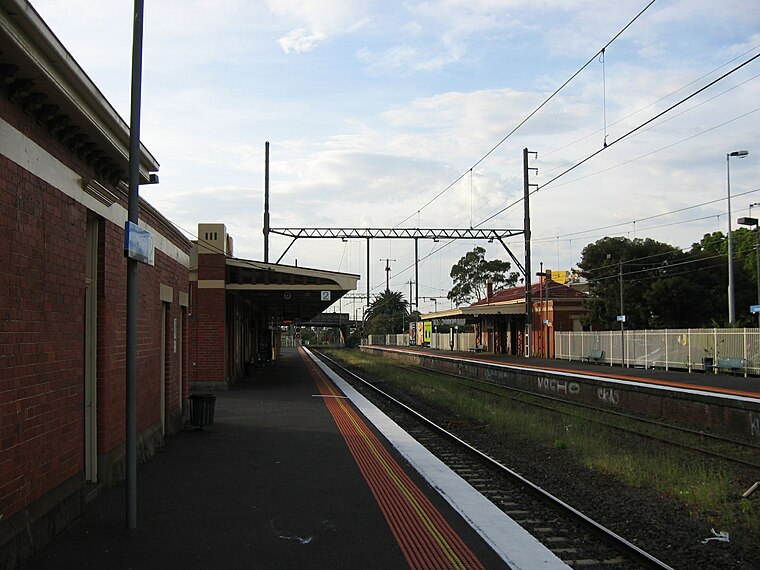 Oakleigh Self Storage Units